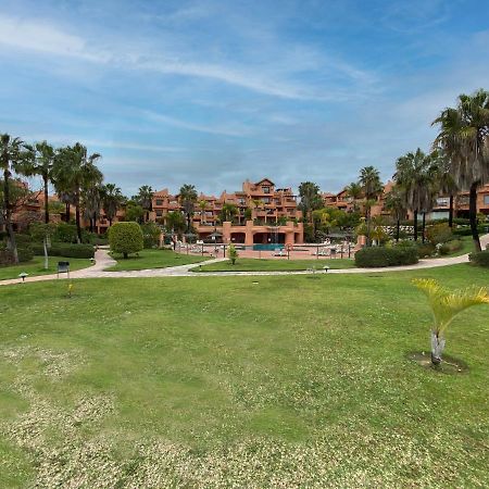 Resort Style 2 Bedroom Apartment In The New Golden Mile Free Wifi & Parking Estepona Luaran gambar