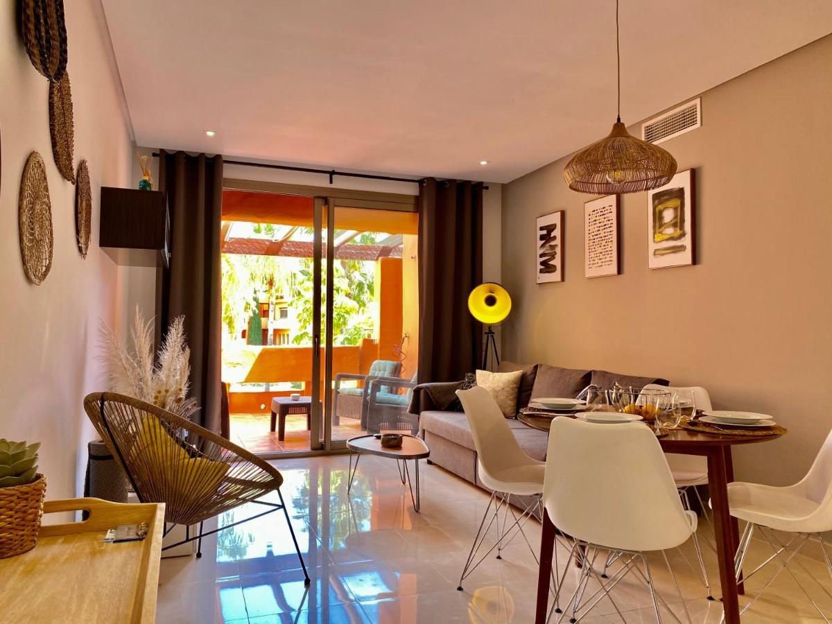 Resort Style 2 Bedroom Apartment In The New Golden Mile Free Wifi & Parking Estepona Luaran gambar