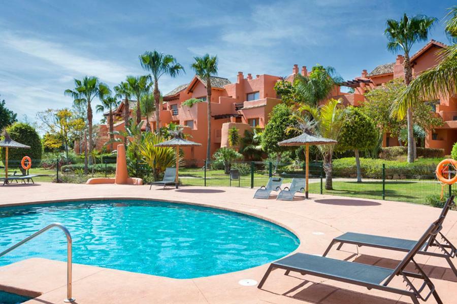 Resort Style 2 Bedroom Apartment In The New Golden Mile Free Wifi & Parking Estepona Luaran gambar